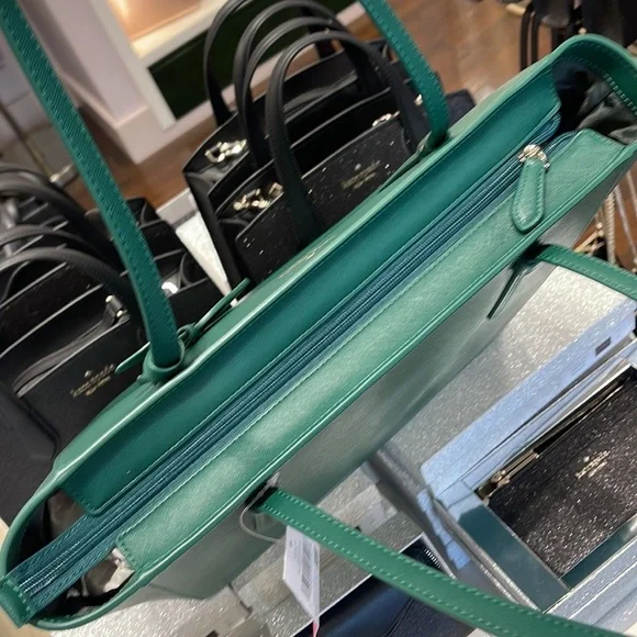 Kate Spade Schuyler Medium Tote
Deep Jade - Picture 10 of 16